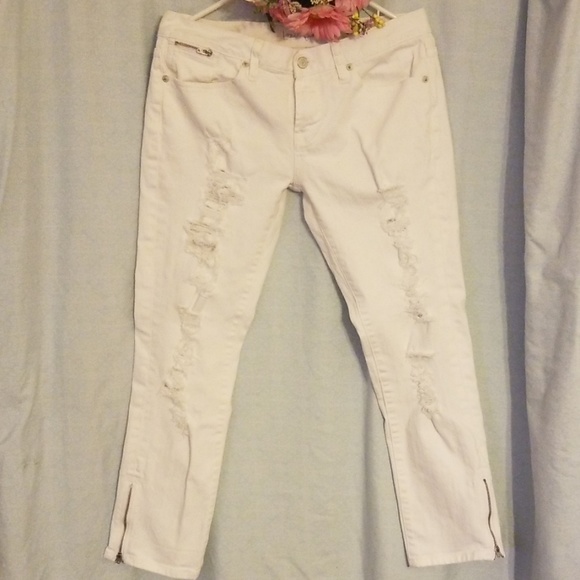 LONDONJEAN Denim - VS London Jean White ripped ankle Jean Size 8